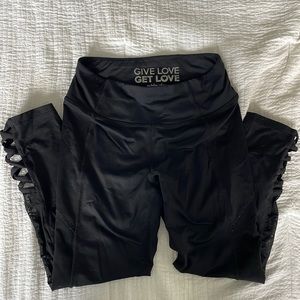 Cropped mid rise black Betsey Johnson leggings